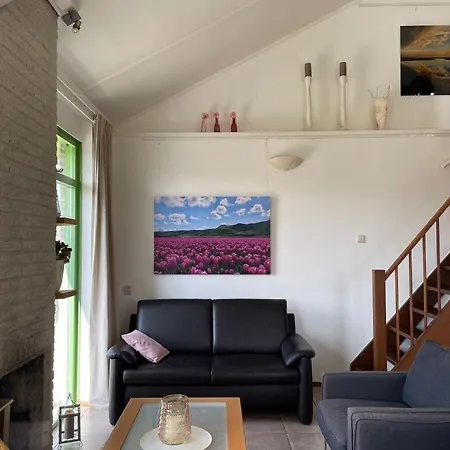 By The Sea Apartment De Zandloper